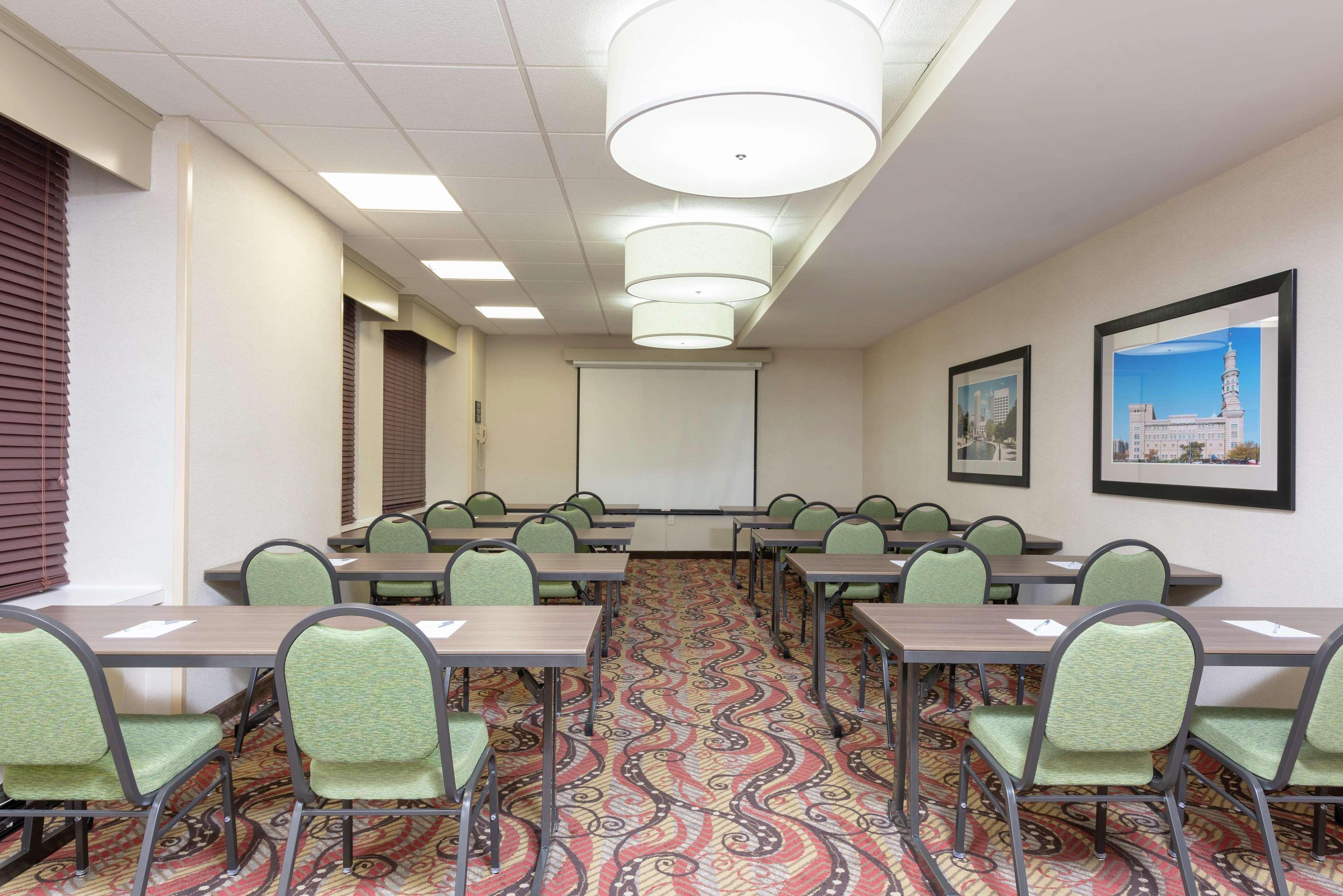 Hampton Inn Indianapolis Downtown Across From Circle Centre Exteriér fotografie