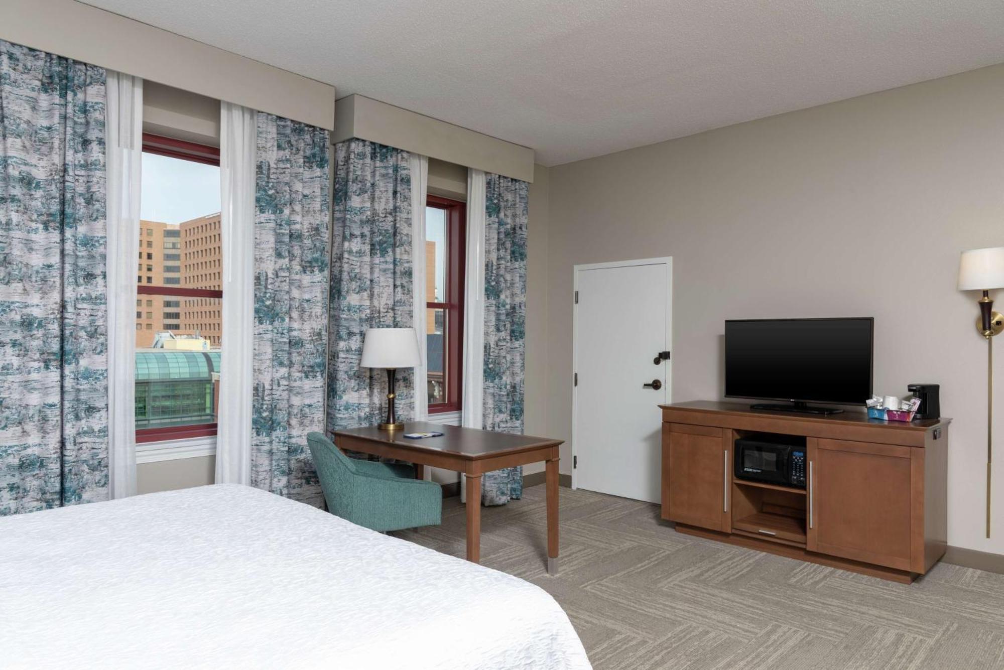 Hampton Inn Indianapolis Downtown Across From Circle Centre Exteriér fotografie