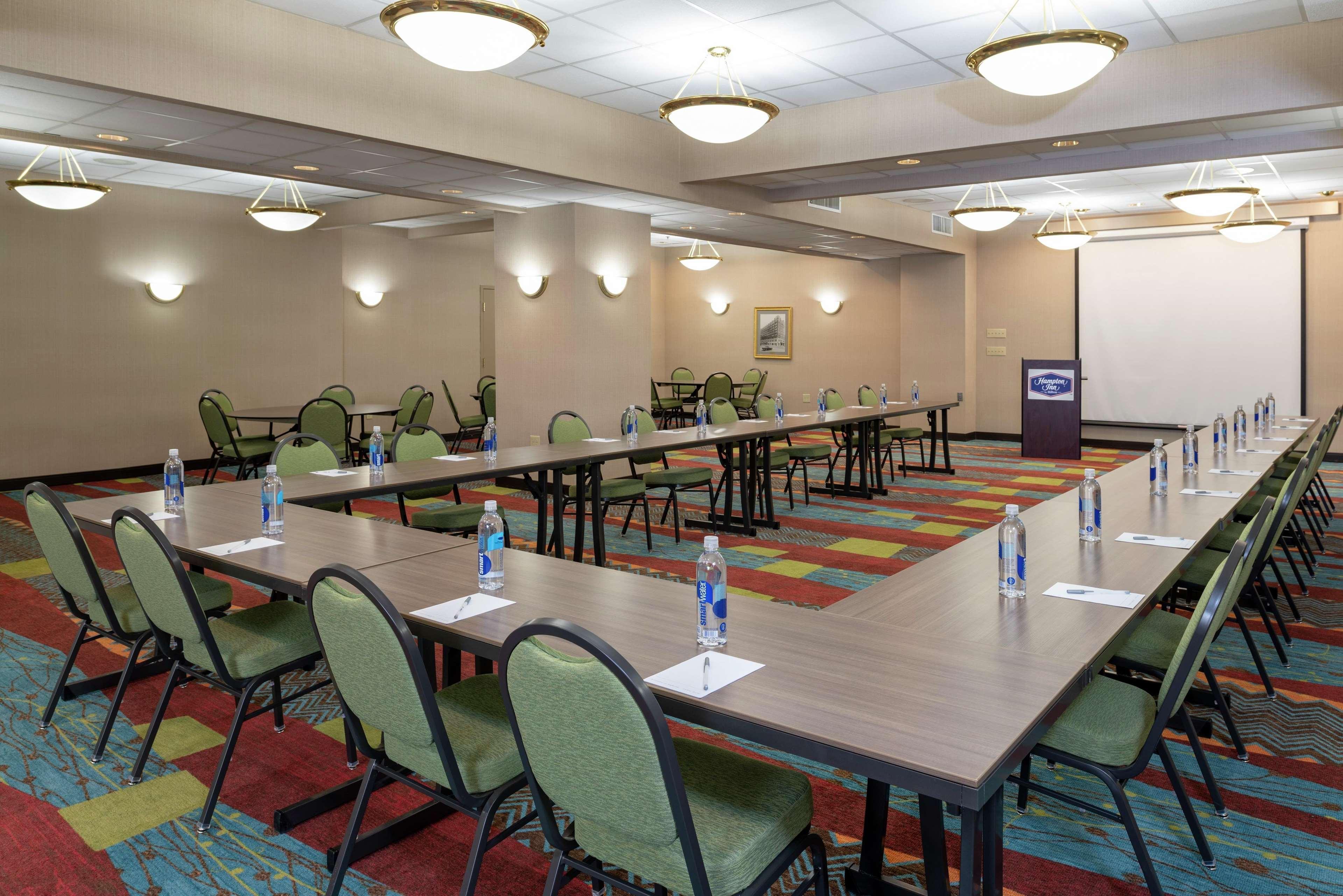 Hampton Inn Indianapolis Downtown Across From Circle Centre Obchodní fotografie