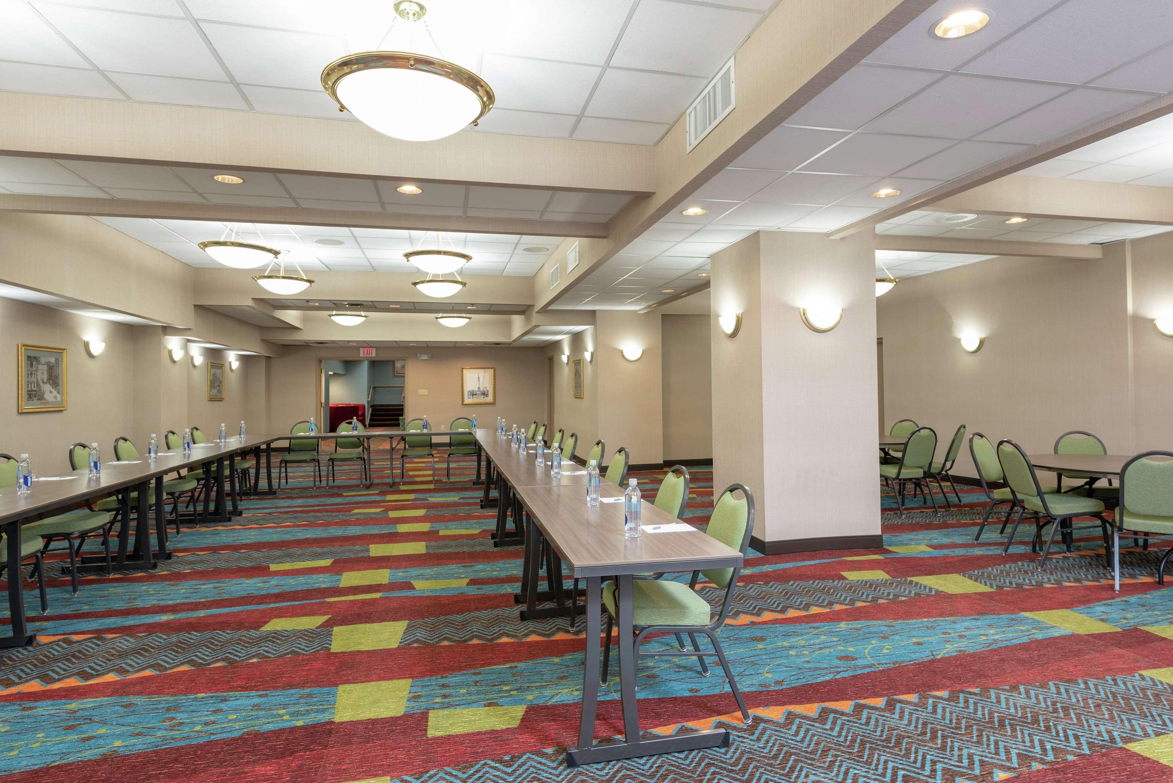 Hampton Inn Indianapolis Downtown Across From Circle Centre Obchodní fotografie